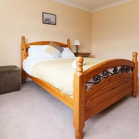 Apartment Oakwood House Detached In South Leeds