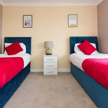 Apartment Oakwood House Detached In South Leeds