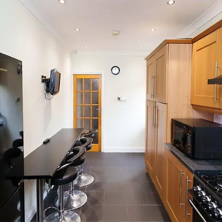 Apartmán Oakwood House Detached In South Leeds (West Yorkshire)